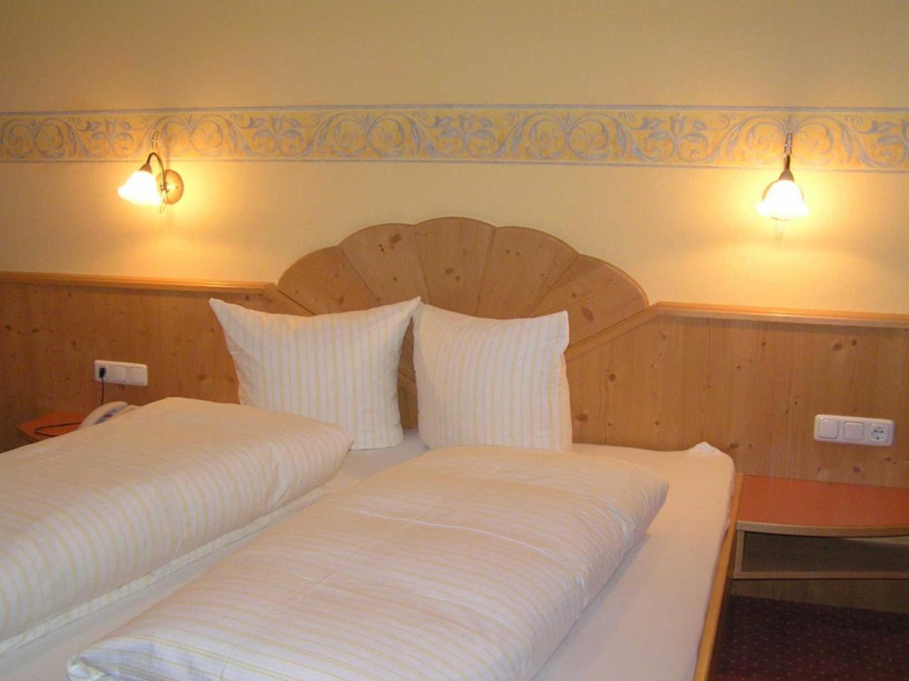 Bed & Breakfast Haus Fallesin