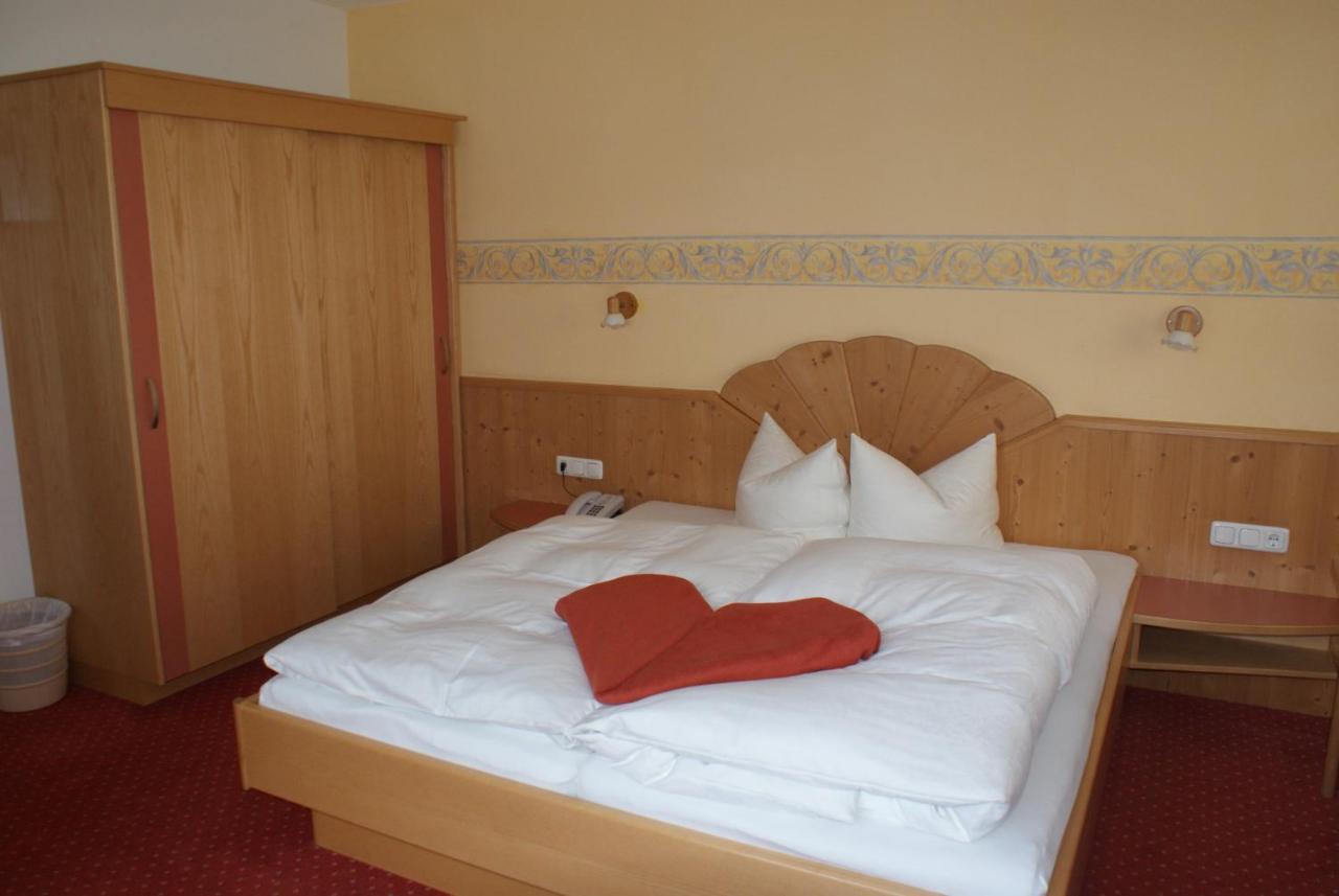 Haus Fallesin Bed & Breakfast Sankt Anton am Arlberg